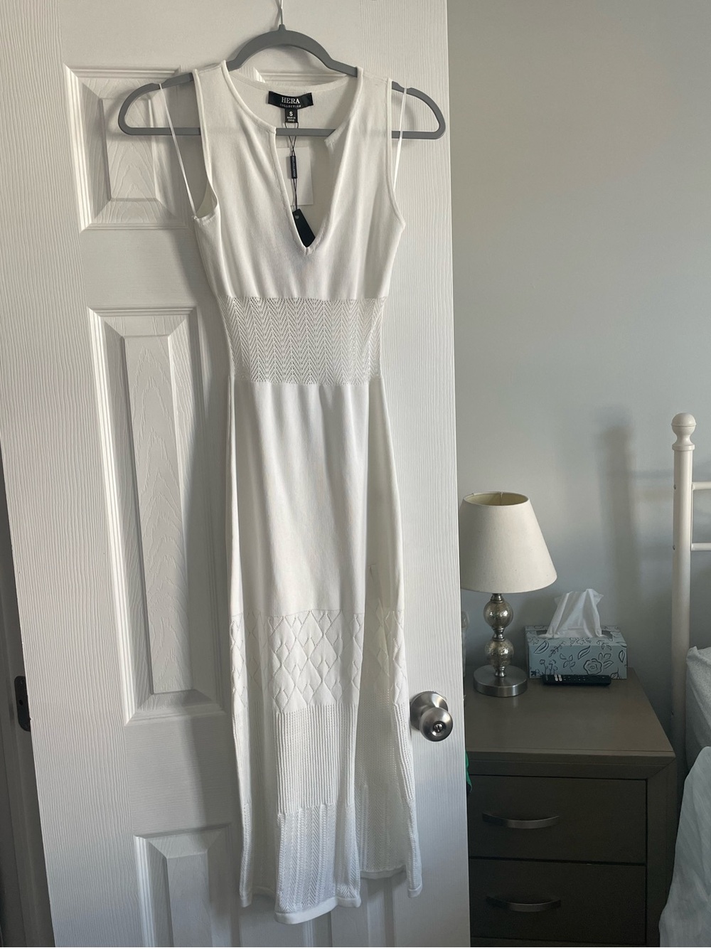 Hera Collection White Sleeveless V‑Neck Knit Maxi Dress